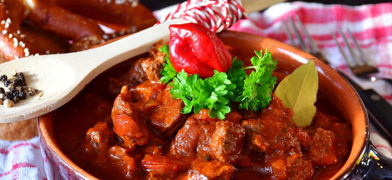GOULASH Plat en sauce